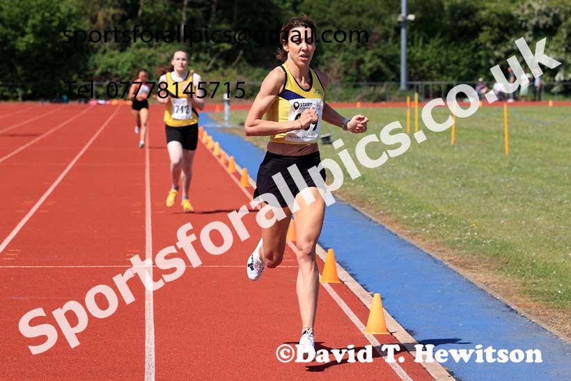 Senior women and under-20s 1500 metres, 2025 North Eastern Track and Field Champs., Shildon, County Durham. Photo: David T. Hewitson/Sports for All Pics